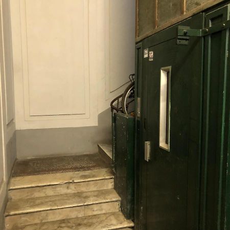 Dama Hostelbb Napoli Bagian luar foto