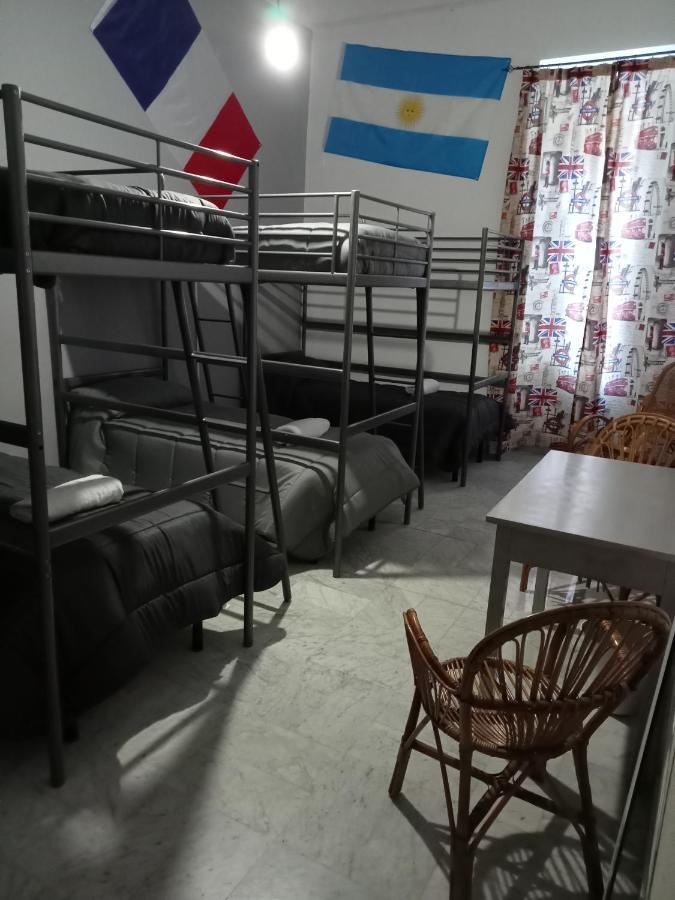 Dama Hostelbb Napoli Bagian luar foto